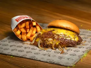 Hamburguesa big smash doble + papas