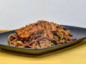 Chow Fan De Cerdo