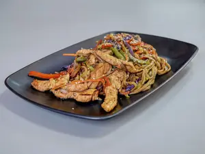 Chow Mein De Pollo