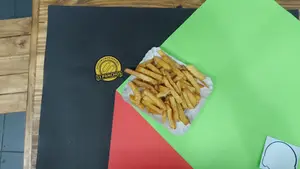 Bandeja de papas fritas