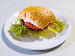 Hamburguesa lechuga y tomate