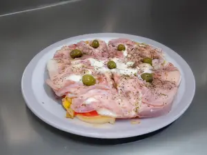Pizza Con Jamón