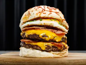 Lomito burger triple & papas