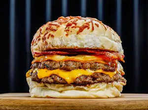 Provoleta burger doble & papas