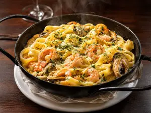 Tagliatelles con frutos de mar