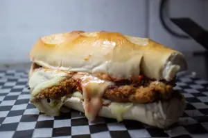 Sandiwich De Mila Napo