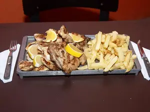 Pollo entero deshuesado c/guar