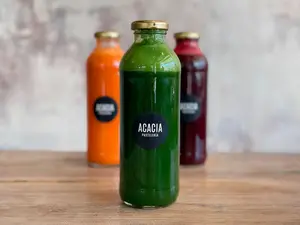 Jugo detox de espinaca, manzana y apio