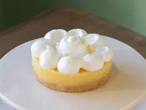 Lemon pie (mini cake)