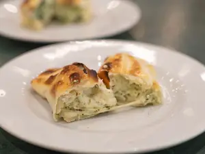 Empanada Queso Y Cebolla
