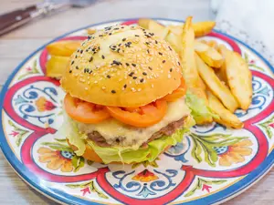 Hamburguesa de carne con lyt