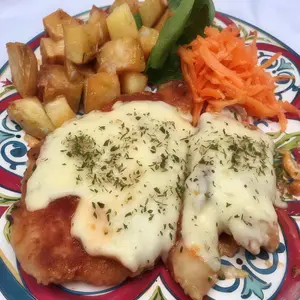 Milanesas de pollo napolitana