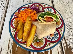 Wrap frío veggie con papas