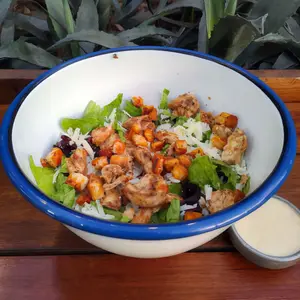 Ensalada Caesar con pollo