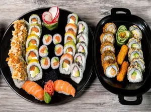 40 piezas akira