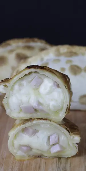 Empanada de Jamon y Queso al Horno