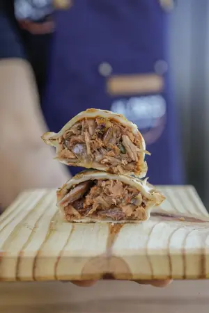 Empanada de Pernil a la BBQ al Horno