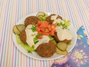 Falafel al plato