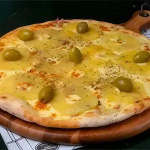Ch muzzarella con jamón y ananá