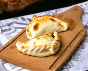 Empanada De Carne Picante