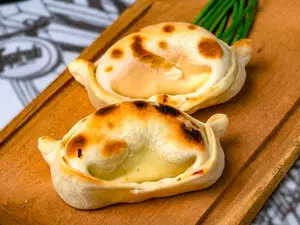 Empanada De Pollo