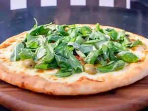 Gr muzzarella con albahaca