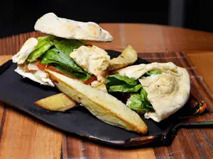 Tuna salad sándwich
