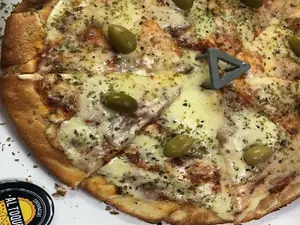 Pizza Muzzarella