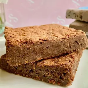 2 brownies grandes