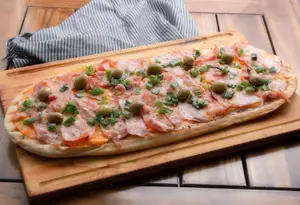 Pizza Con Panceta Y Cheddar