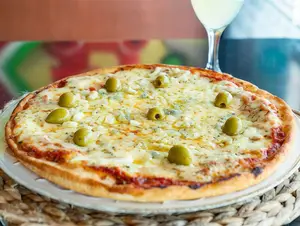 Pizza cuatro quesos