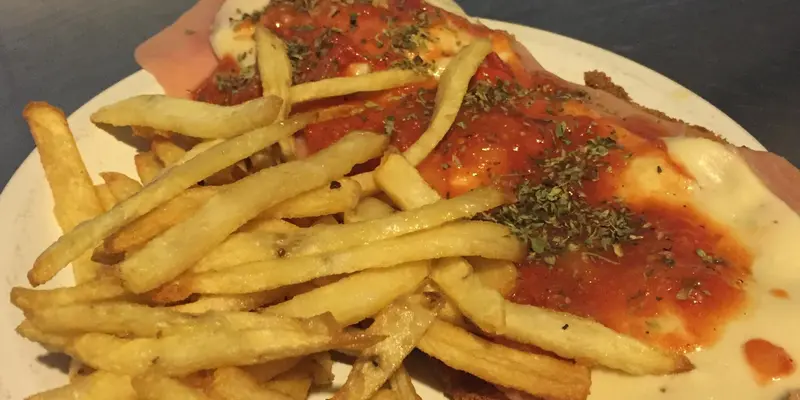 Algo Distinto Rock Bar Burger