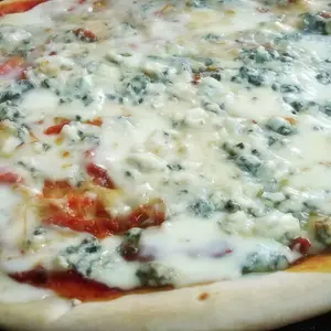 Pizza roquefort y jamon