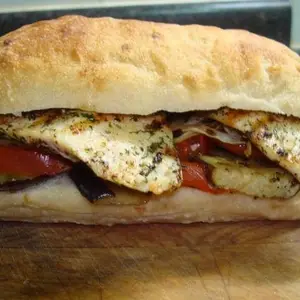 Sándwich bife d pollo distinto