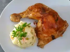 Cuarto de pollo c/rusa