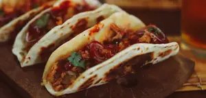 Quesadillas con chorizo y moza