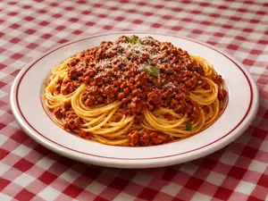 Fideos con bolognesa