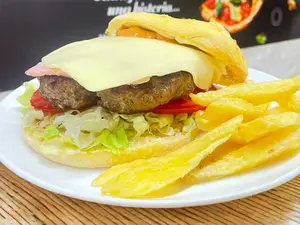 Hamburguesa completa c/ fritas