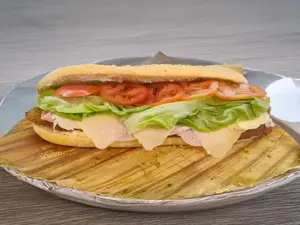 Sandwich de milanesa completo