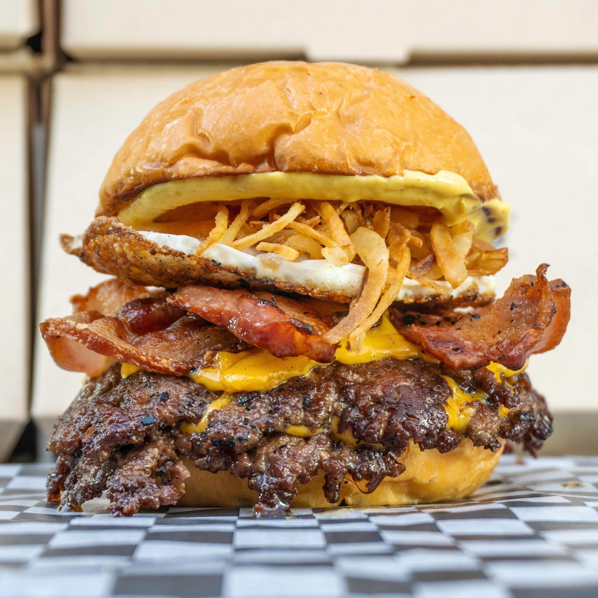Portada de Alvarez Burgers