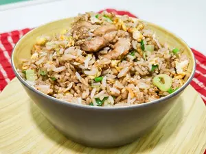 Arroz chaufa de pollo