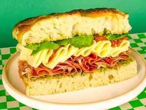 Focaccia jamón crudo