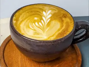 Café latte de chocolate blanco