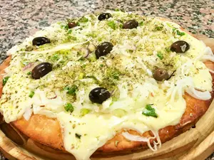 Pizza fugazzeta rellena