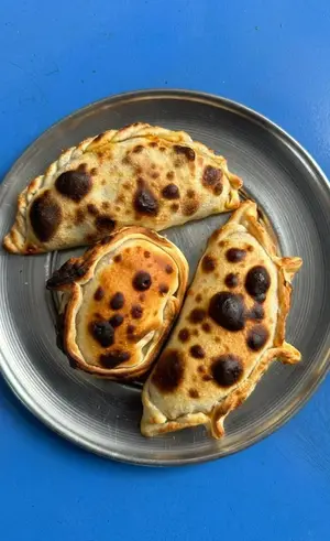 3 empanadas de JyQ