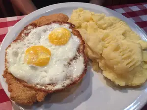 Milanesa De Ternera A Caballo