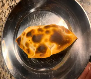 Empanada fugazetta
