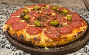 Pizza calabrese