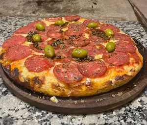 Pizza calabrese