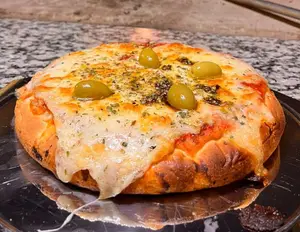 Pizza provolones